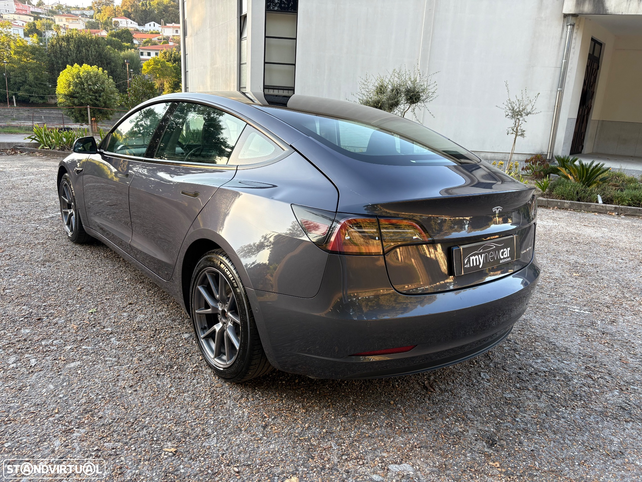 Tesla Model 3 Long Range AWD Dual Motor - 16