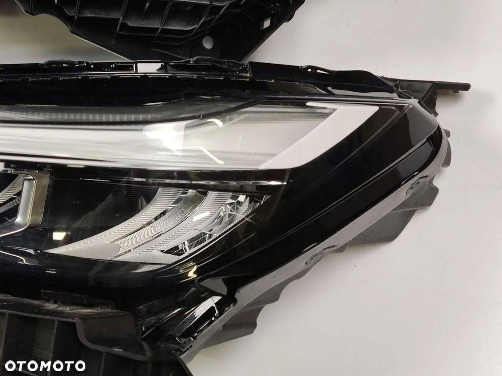 HONDA HR-V od 2021r Lampa Przód Prawa i Lewa Full Led - 4