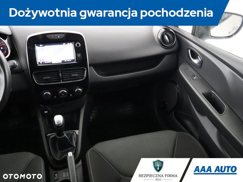 Renault Clio - 10