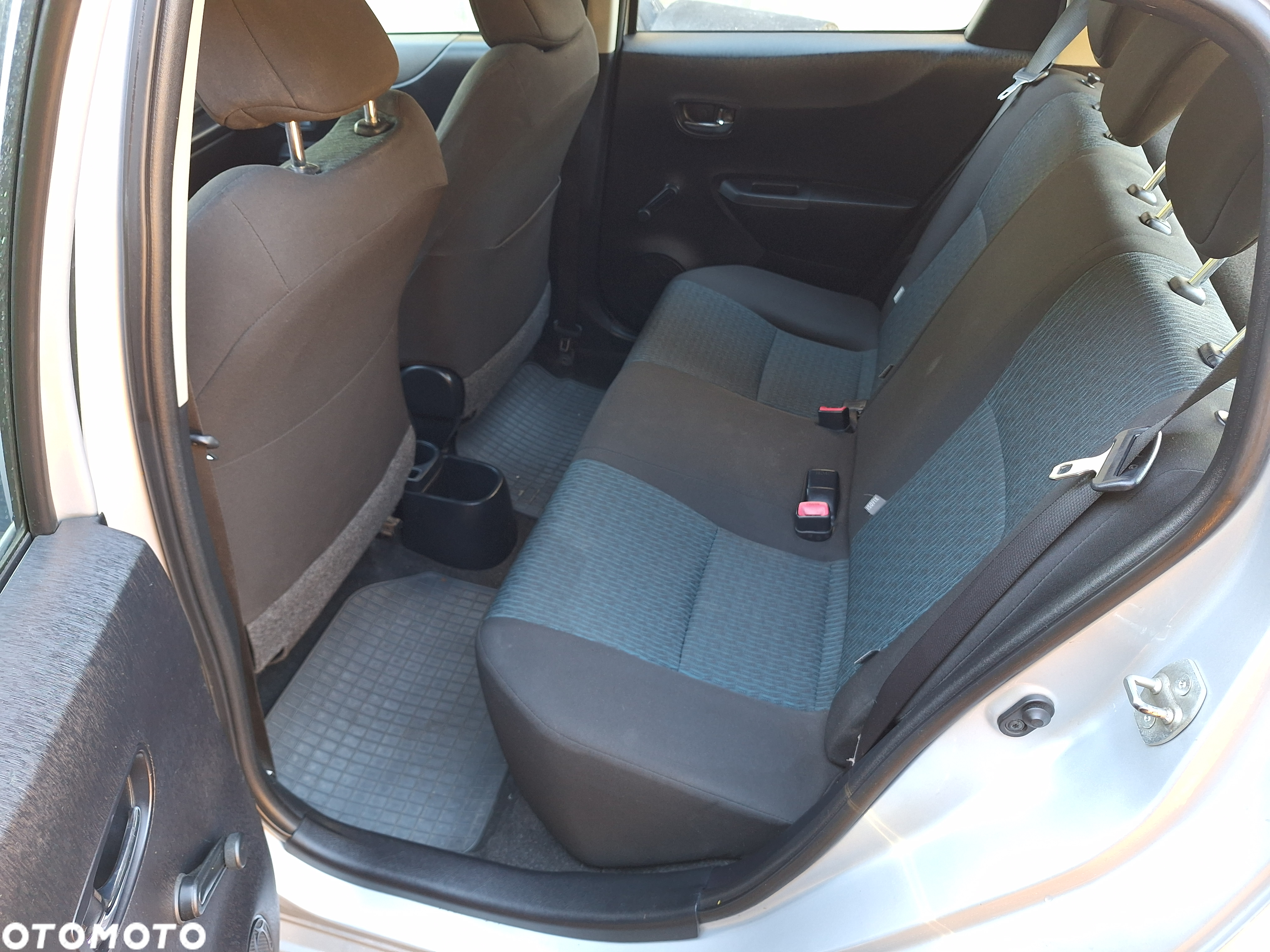 Toyota Yaris - 8