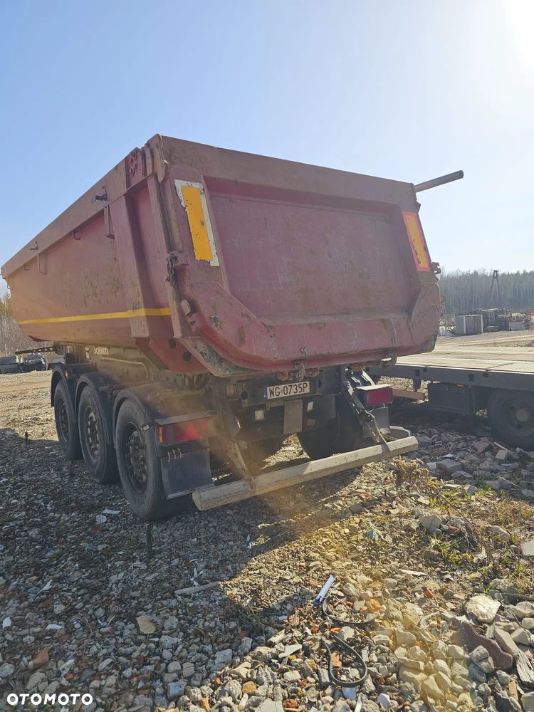Schmitz Cargobull SKI 24 - 4
