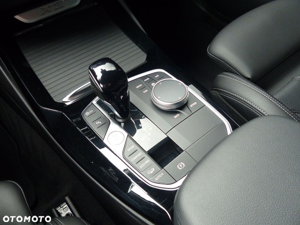 BMW X3 xDrive20i mHEV M Sport sport - 27