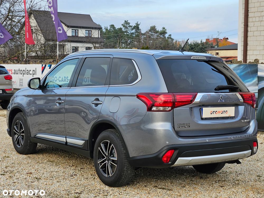 Mitsubishi Outlander 2.0 2WD Diamant - 12