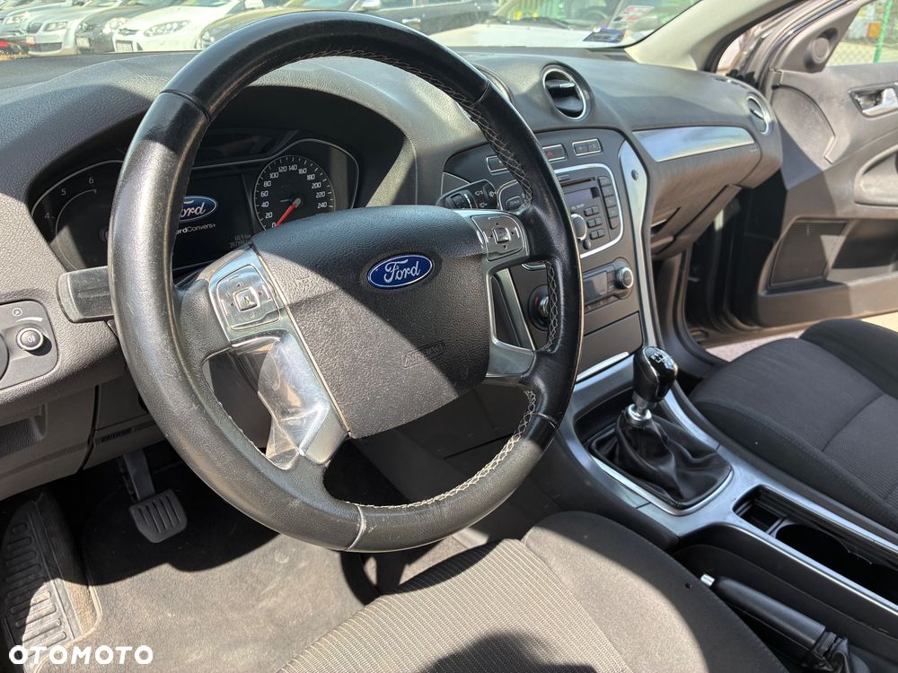 Ford Mondeo - 16
