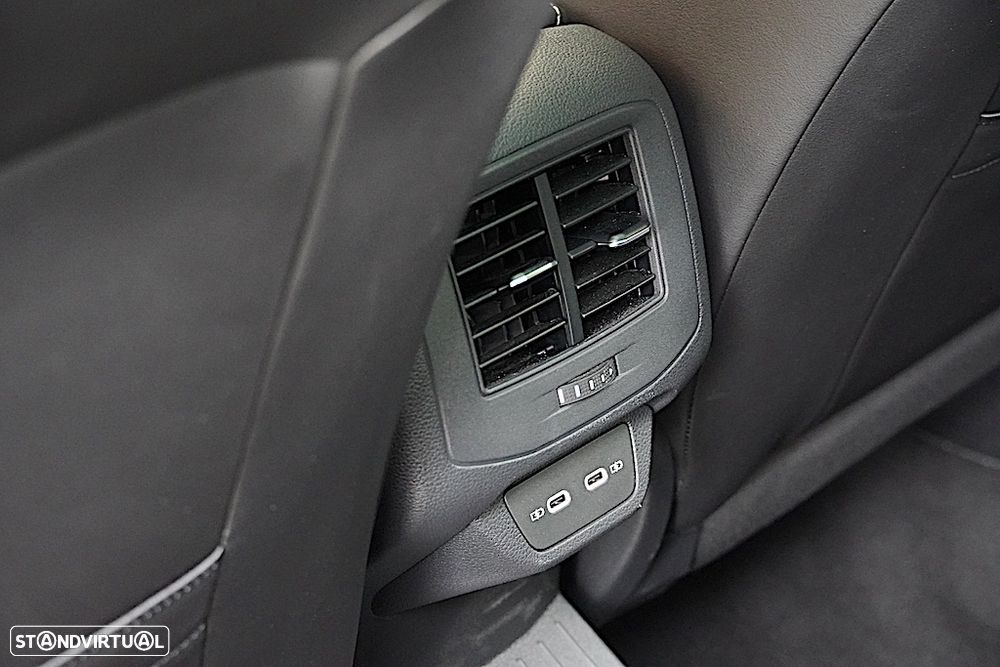 VW T-Roc 1.5 TSI R-Line DSG - 28