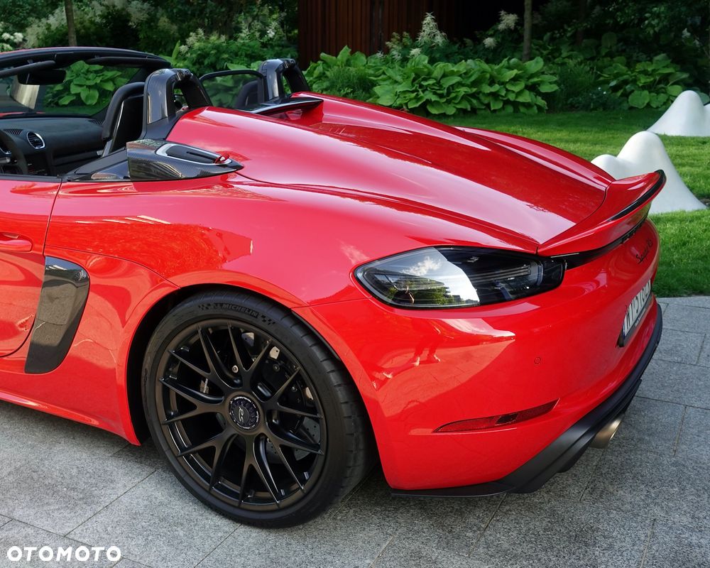 Porsche 718 Spyder - 6