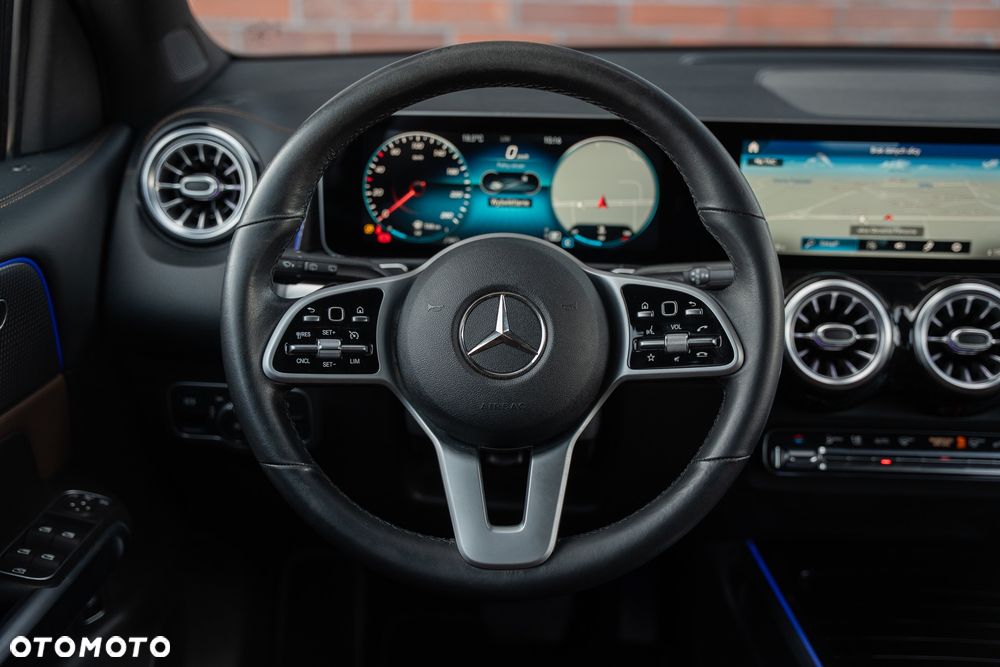 Mercedes-Benz GLB 200 d 8G-DCT AMG Line - 30