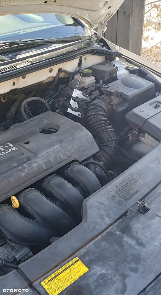 Toyota Avensis 1.8 VVT-i Sol - 15