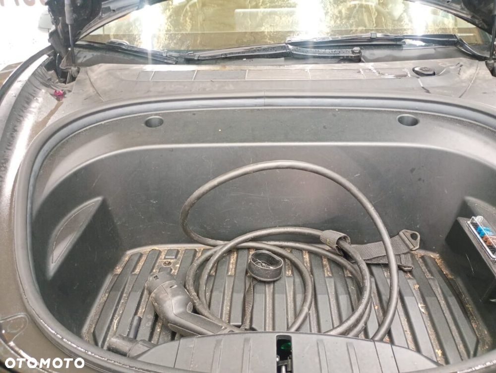 Tesla Model 3 Allradantrieb Dual Motor - 11