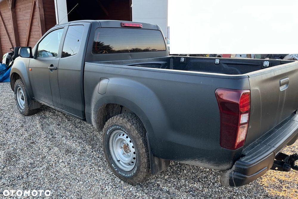 Isuzu D-Max 2.5 EC L - 5