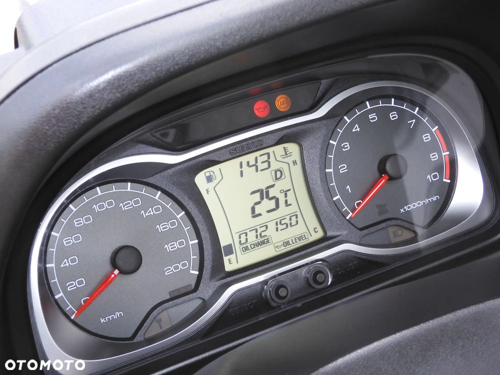 Suzuki Burgman - 23