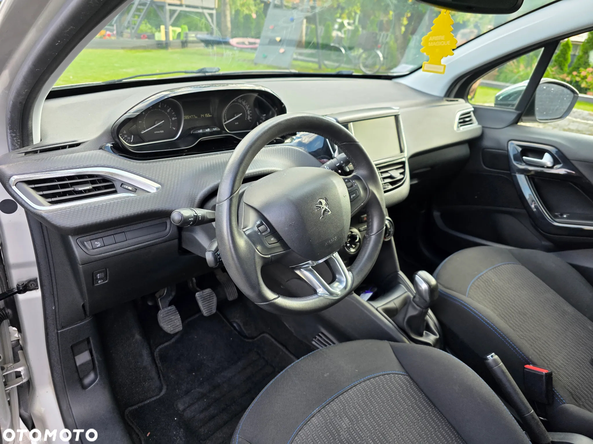 Peugeot 208 82 PureTech Style - 11