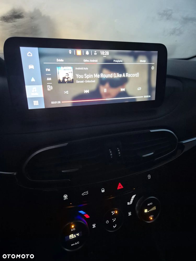 Fiat Tipo - 18