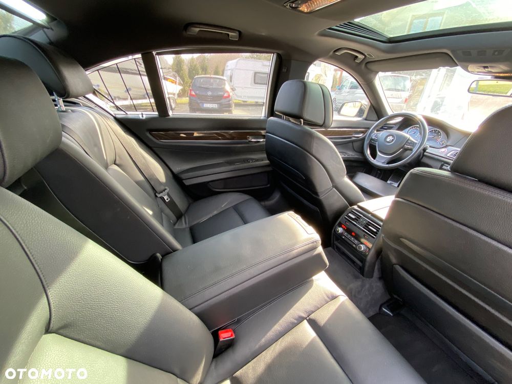 BMW Seria 7 ver-activehybrid - 21