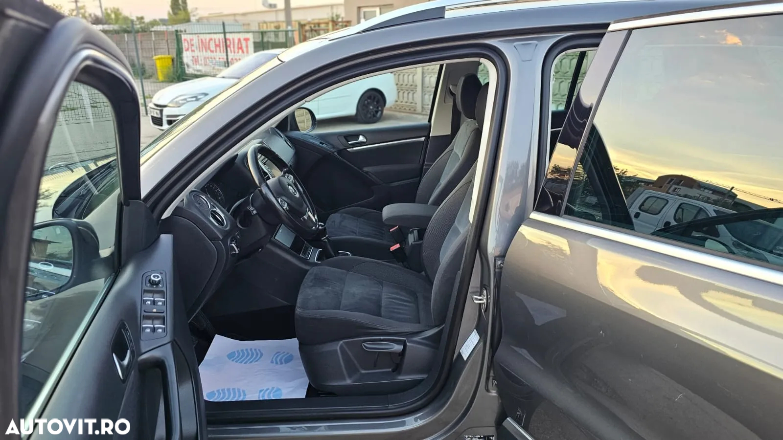 Volkswagen Tiguan - 5