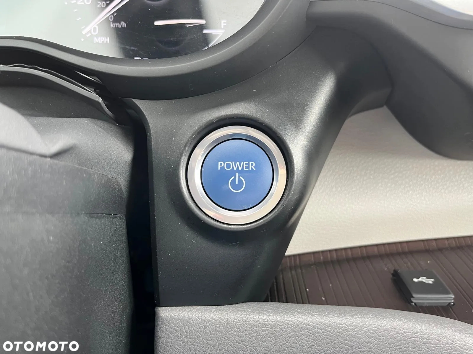 Toyota Sienna - 12