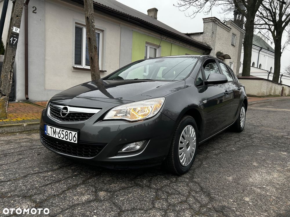 Opel Astra - 1