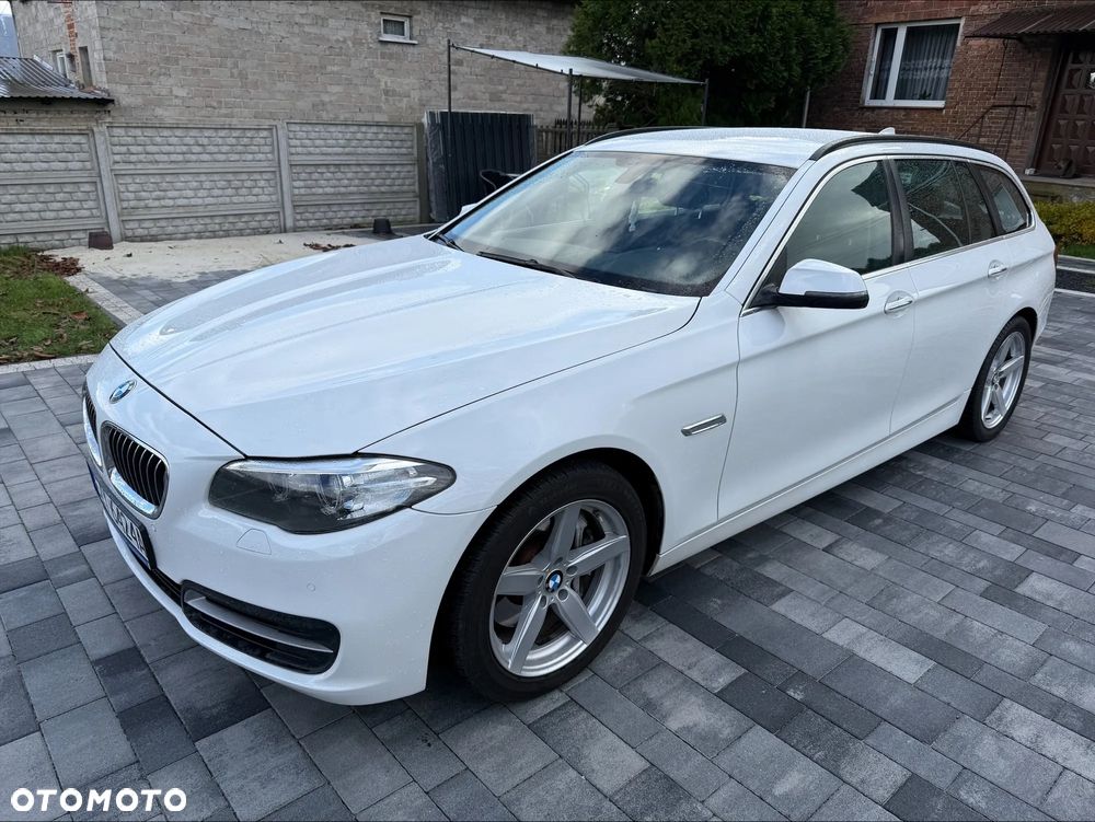 BMW Seria 5 525d xDrive Touring Luxury Line - 8