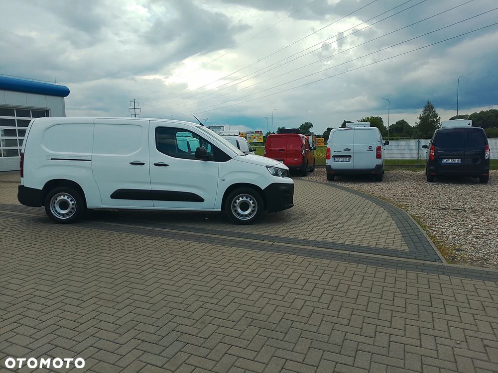 Toyota Proace Partner Berlingo Combo Doblo L2 Long Izoterma Chłodnia Salon PL półka Inox 3 osoby 2EUpal 2,5 DMC - 9