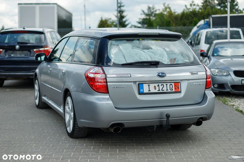 Subaru Legacy Kombi 3.0R Automatik - 17