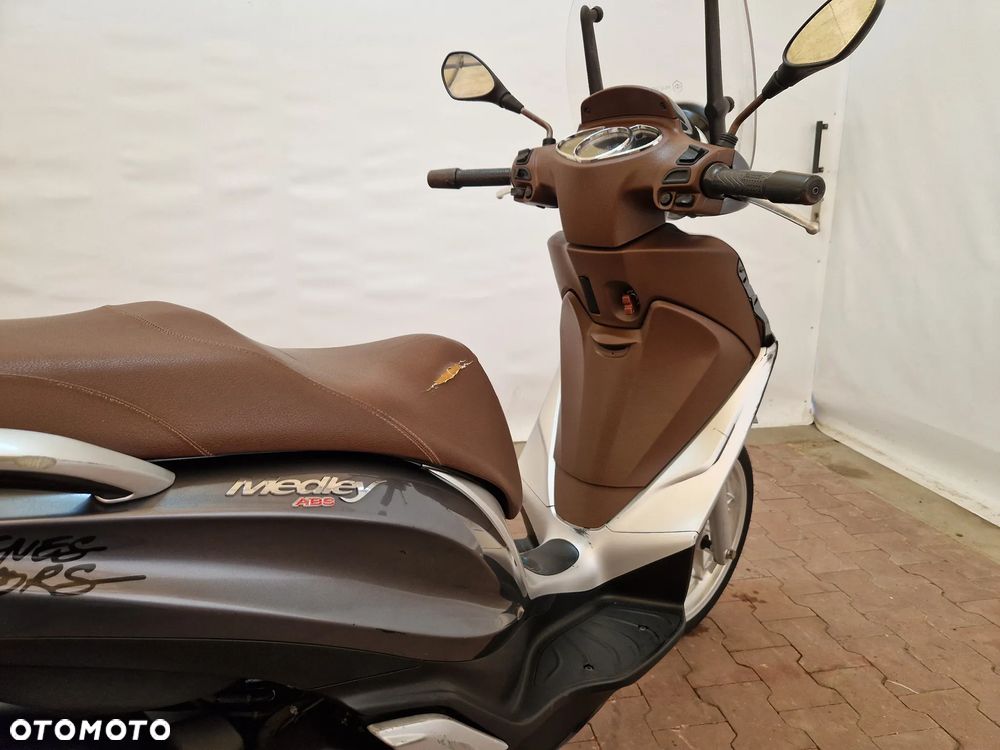 Piaggio Medley - 24
