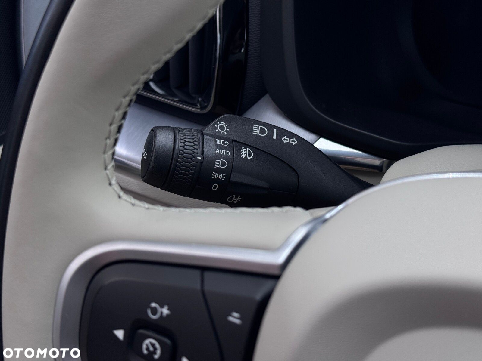 Volvo XC 60 - 22