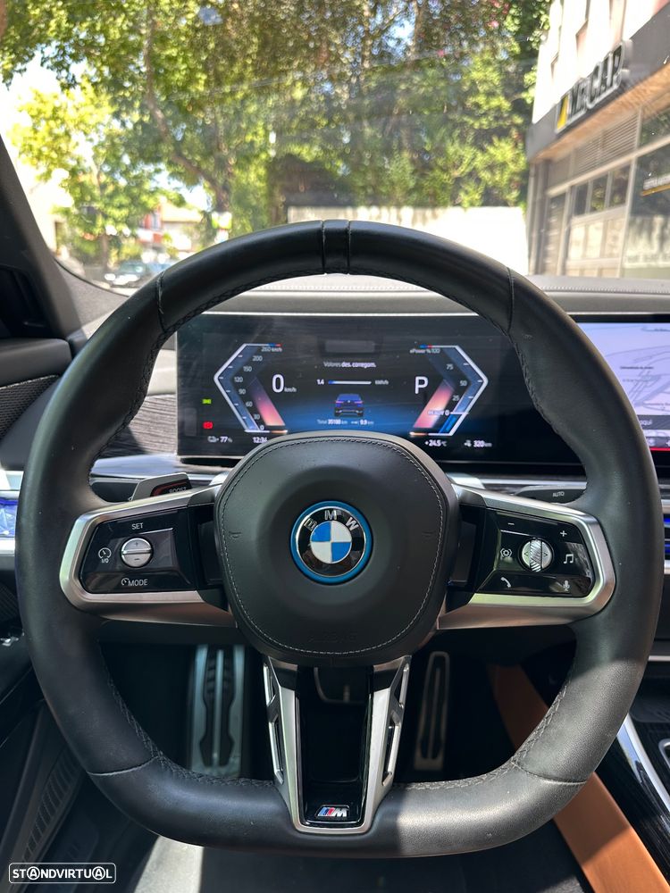BMW i7 xDrive60 Pack Desportivo M Pro - 9