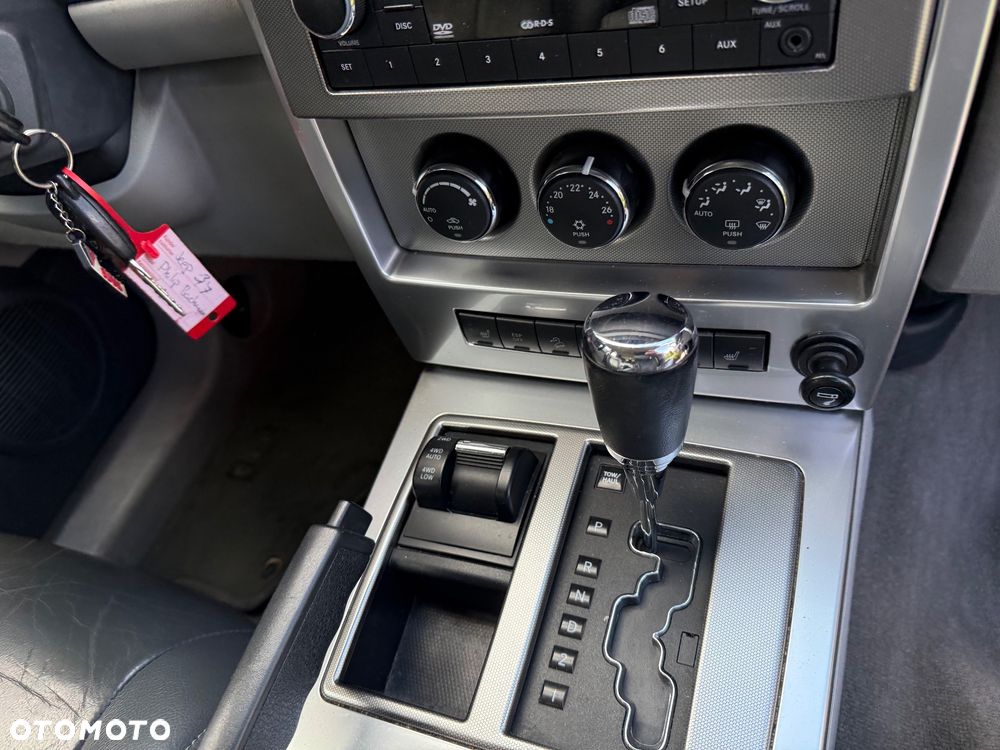 Jeep Cherokee 3.7 Limited - 34