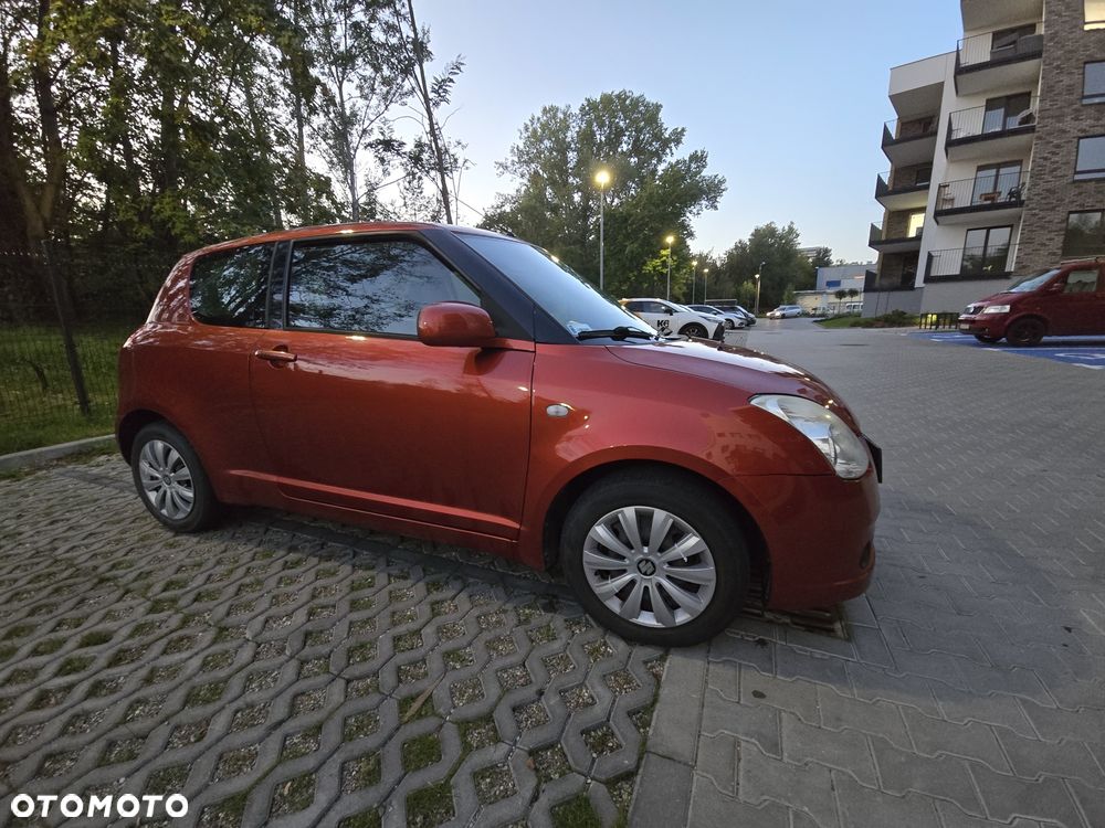 Suzuki Swift - 3