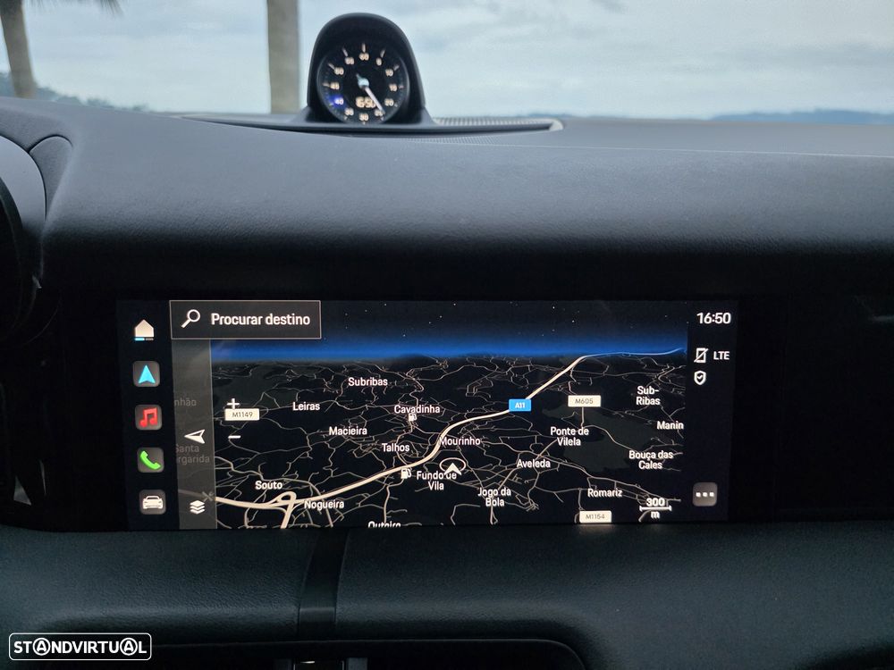 Porsche Taycan Cross Turismo 4 - 23