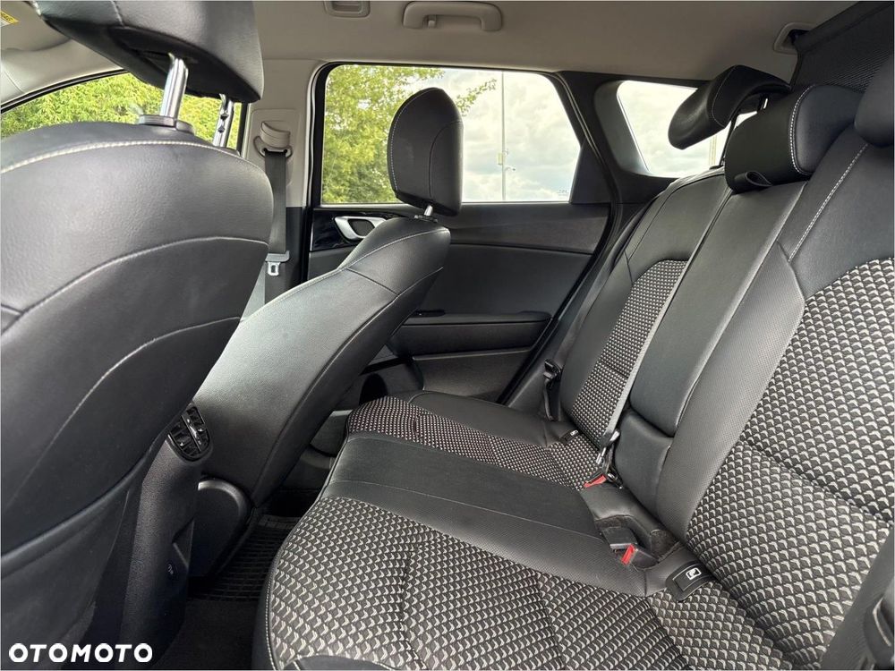 Kia Ceed 1.5 T-GDI L - 10