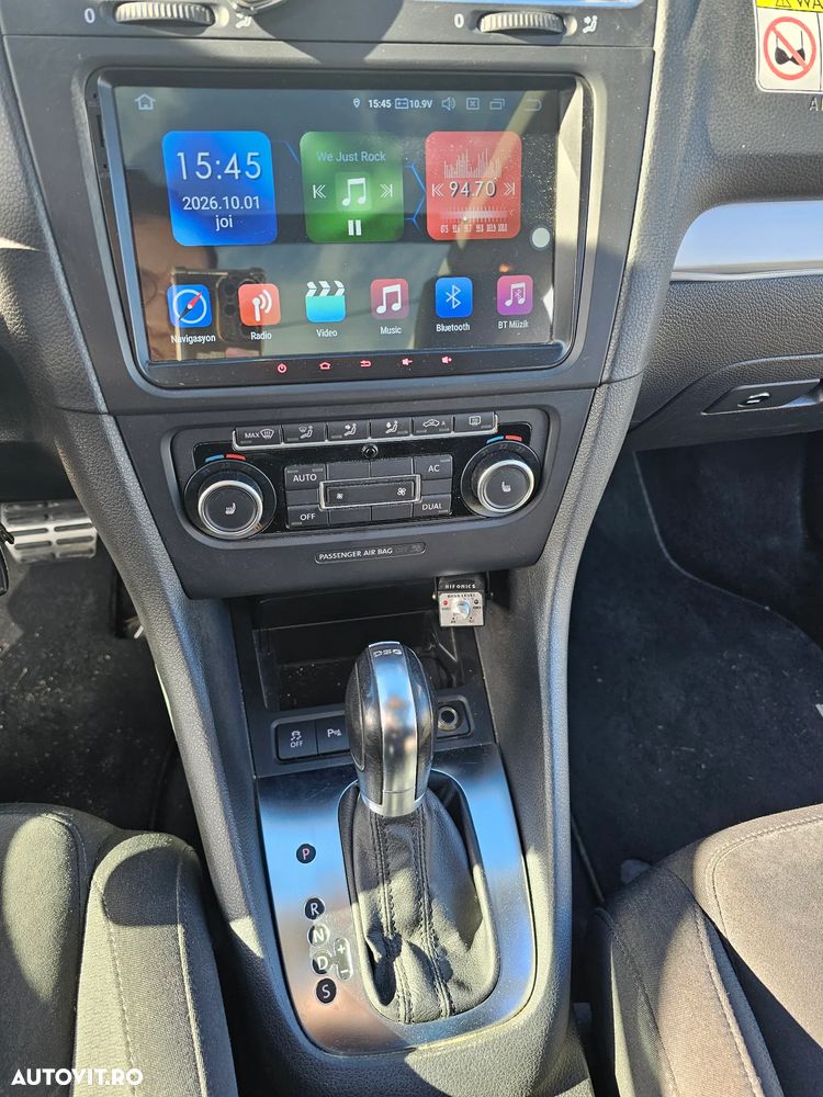 Volkswagen Golf - 10