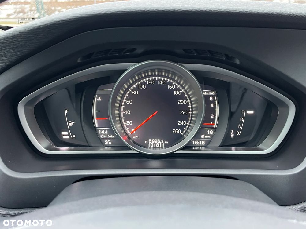 Volvo V40 T3 Drive-E Inscription - 19