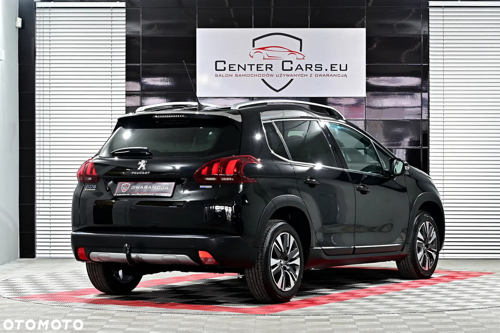 Peugeot 2008 1.2 Pure Tech Allure S&S - 6