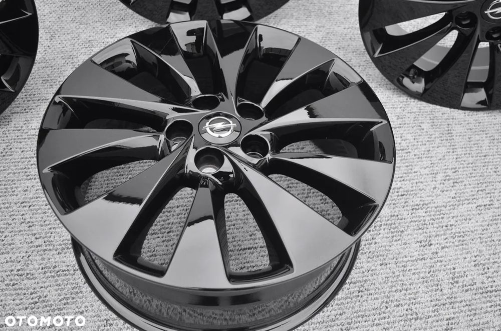 Felgi 7x18 5x105 Opel Ampera-e Astra IV J K Mokka - 2