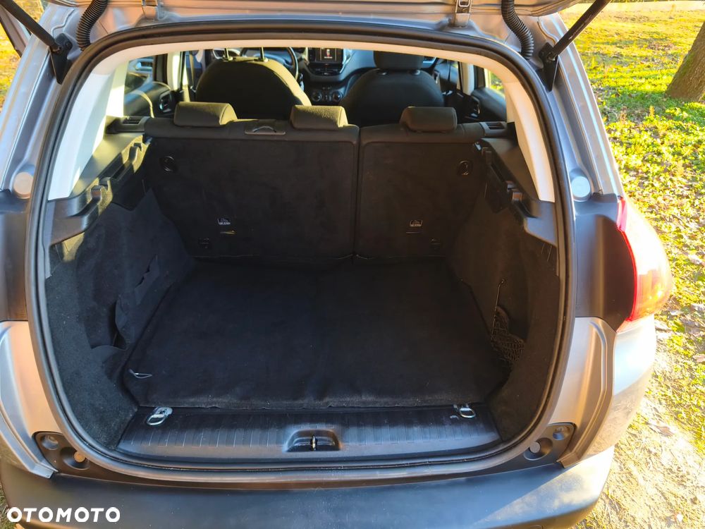 Peugeot 2008 1.6 BlueHDi Style S&S - 14