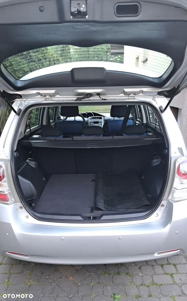 Toyota Verso 1.6 Sol EU5 - 9