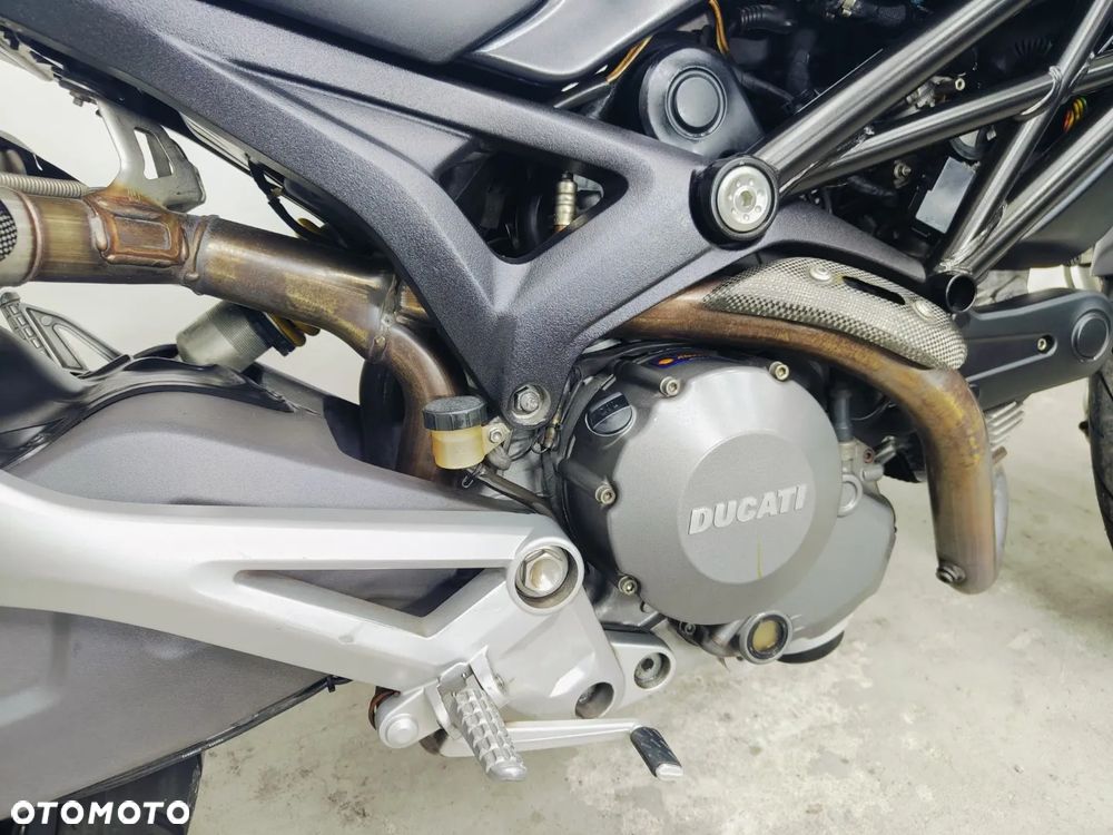 Ducati Monster - 8