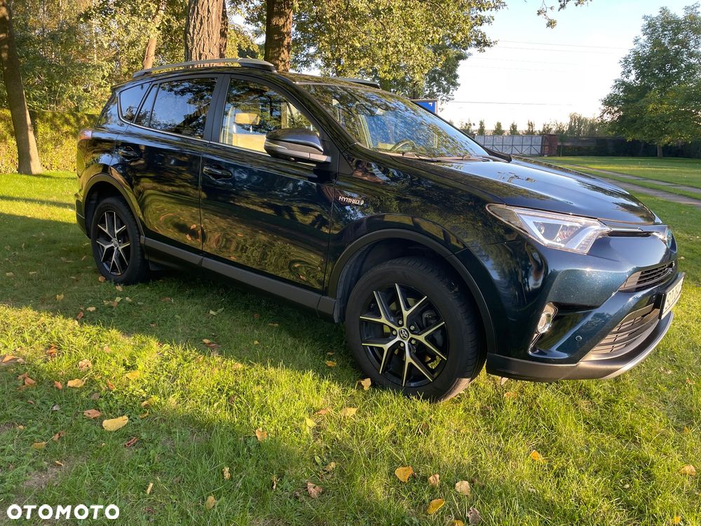 Toyota Rav4 2017 photo 2