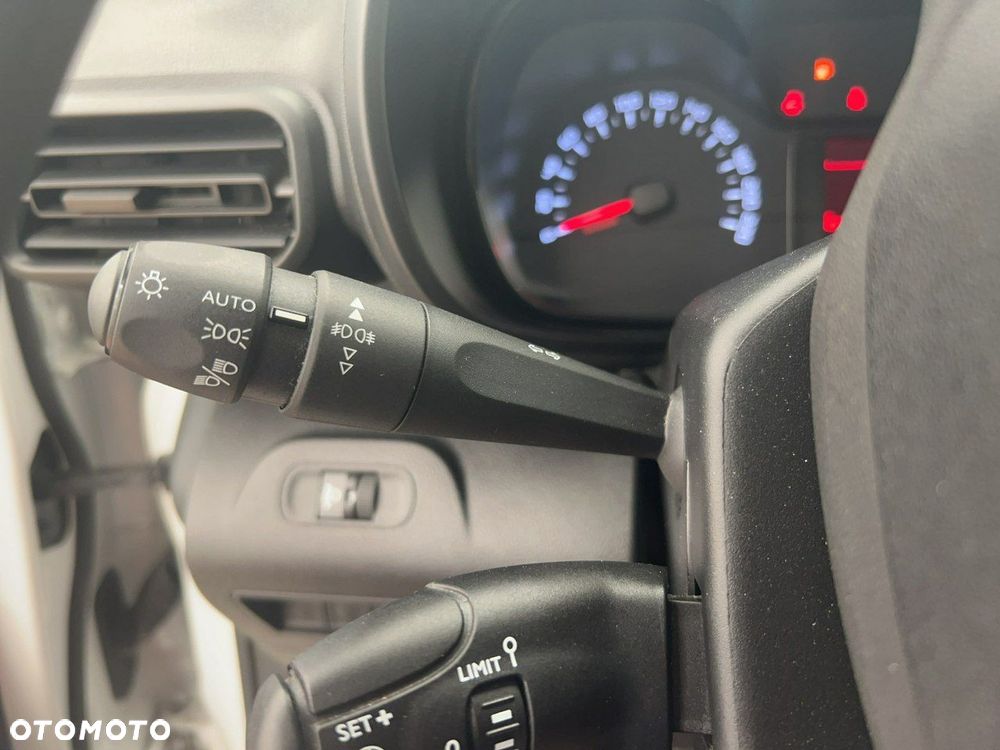 Toyota Proace City - 24