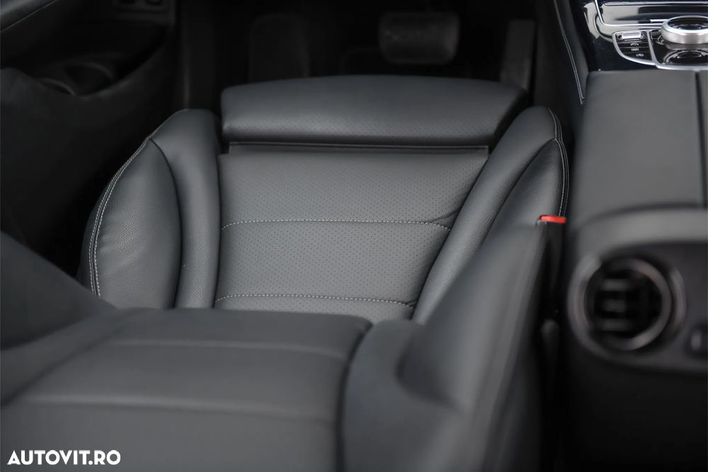 Mercedes-Benz GLC - 41