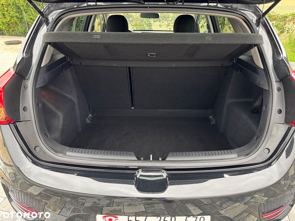 Kia Ceed 1.6 GDI Dream-Team Edition - 21