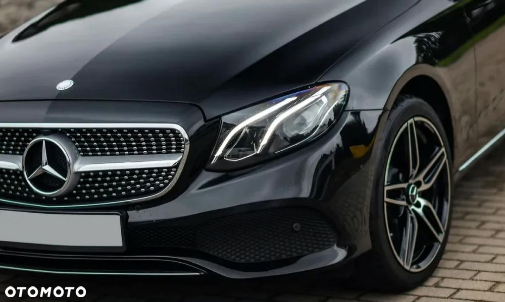 Mercedes-Benz Klasa E 220 d 4-Matic 9G-TRONIC - 3