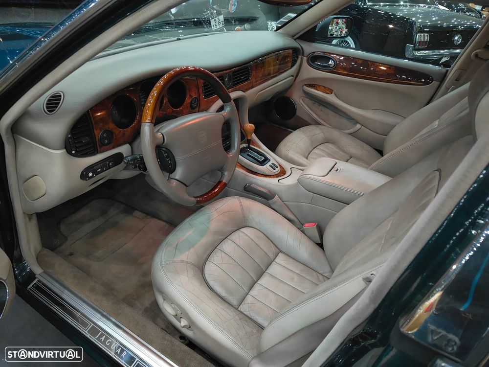 Jaguar XJ XJ8 3.2 Executive - 11