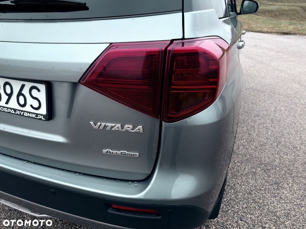 Suzuki Vitara 1.0 Boosterjet Premium 4WD - 20