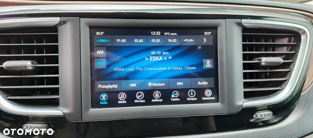 Chrysler Pacifica - 2