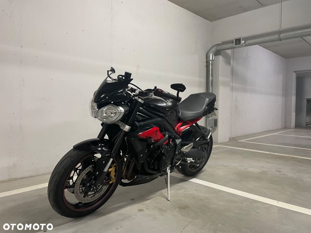 Triumph Street Triple - 1