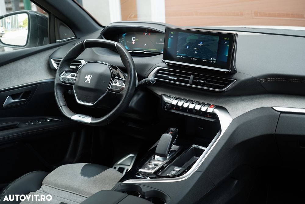 Peugeot 3008 PHEV 300 EAT8 4X4 Allure Pack - 22