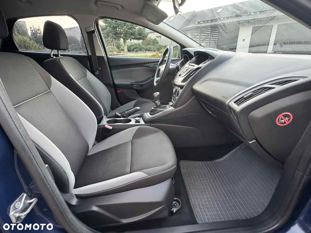 Ford Focus 1.6 Ambiente Start - 8