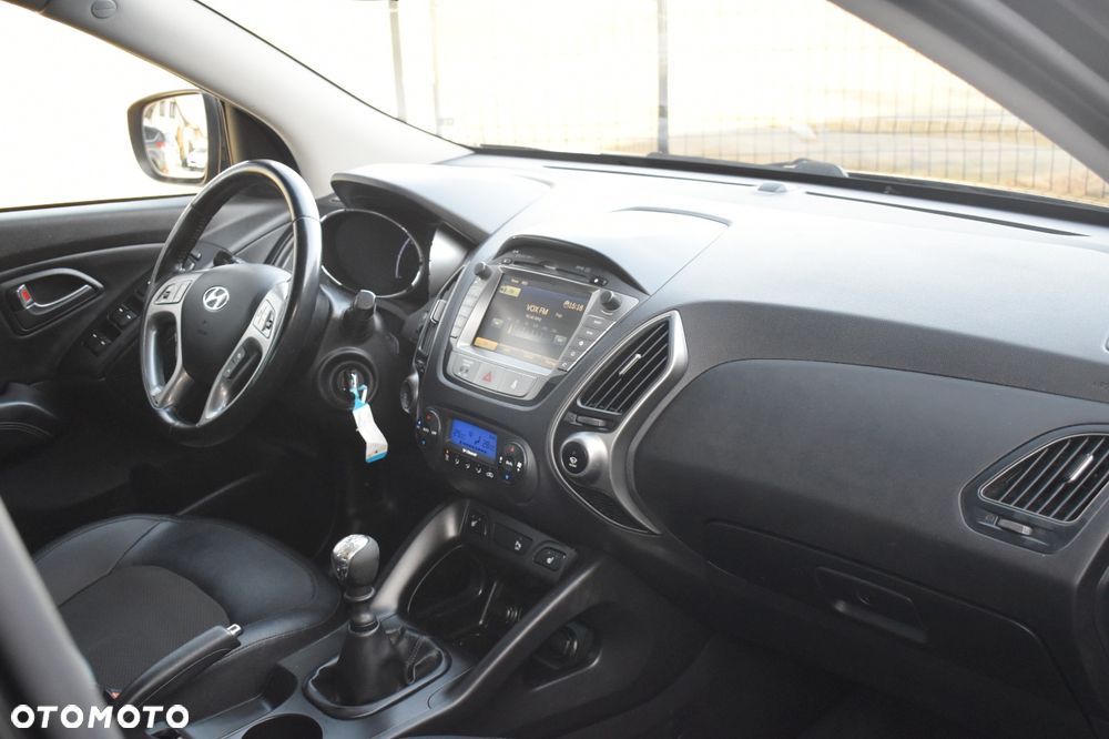 Hyundai ix35 1.7 CRDi Premium 2WD - 24